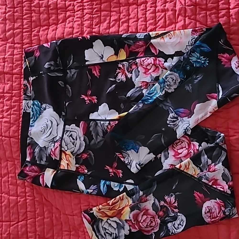 Zyia leggings